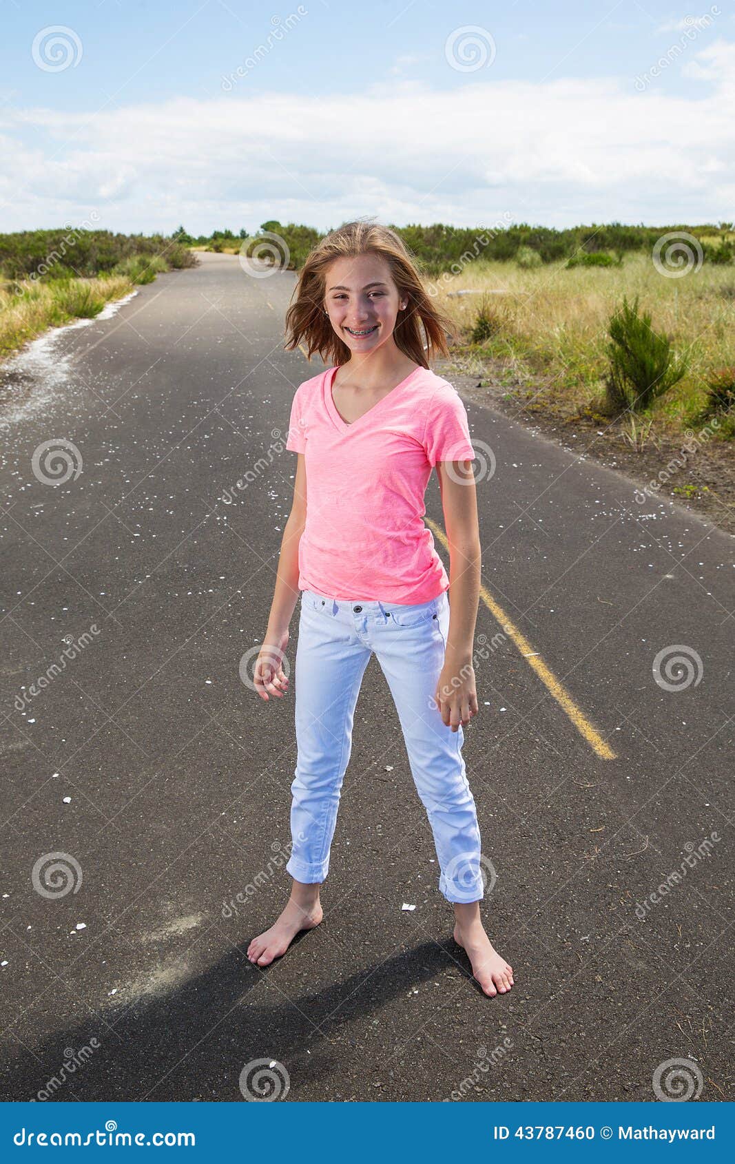 https://thumbs.dreamstime.com/z/teenage-girl-travels-barefoot-empty-road-pretty-teen-walking-country-bare-feet-43787460.jpg