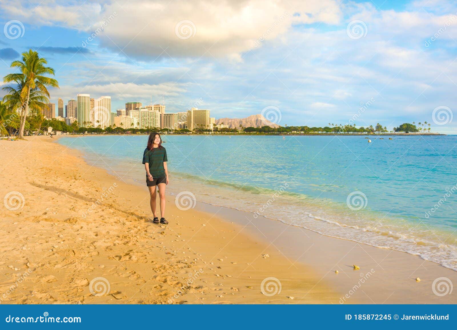 Teenage Girl Walking at Empty Ala Moana Beach at Sunset Stock Image - Image  of moana, happy: 185872245