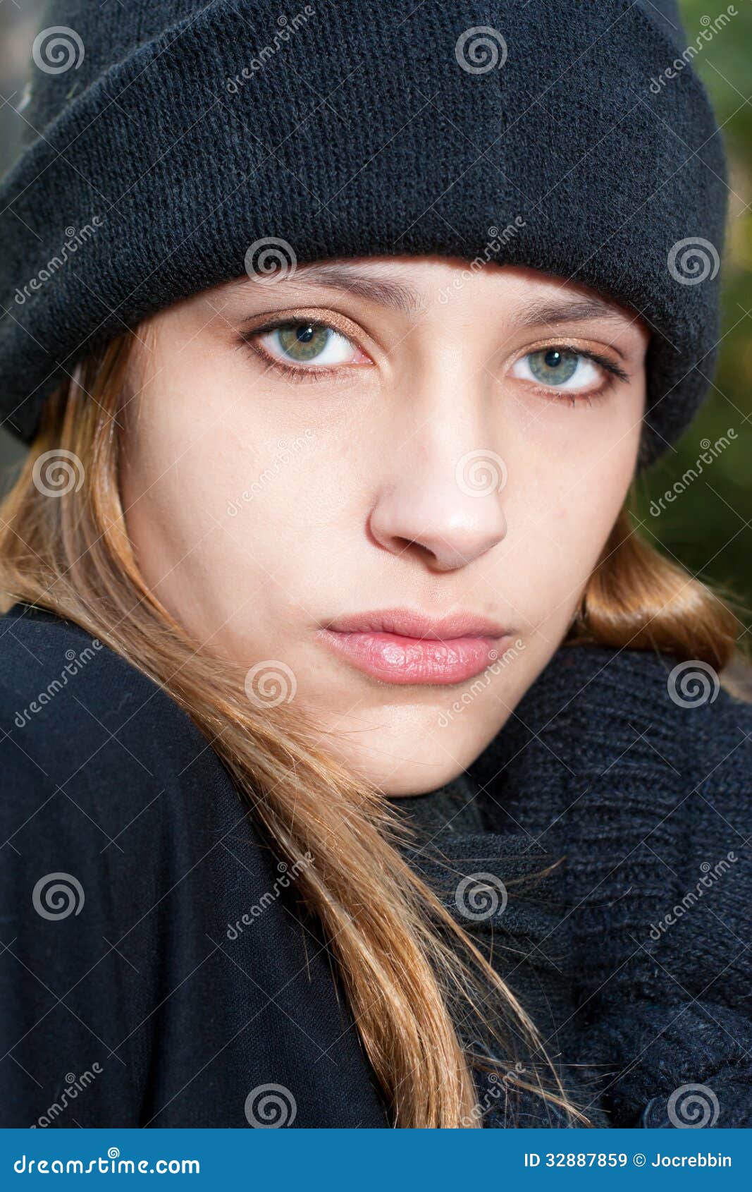 Teenage Girl Wearing Winter Mittens, Scarf and Hat Stock Image - Image ...