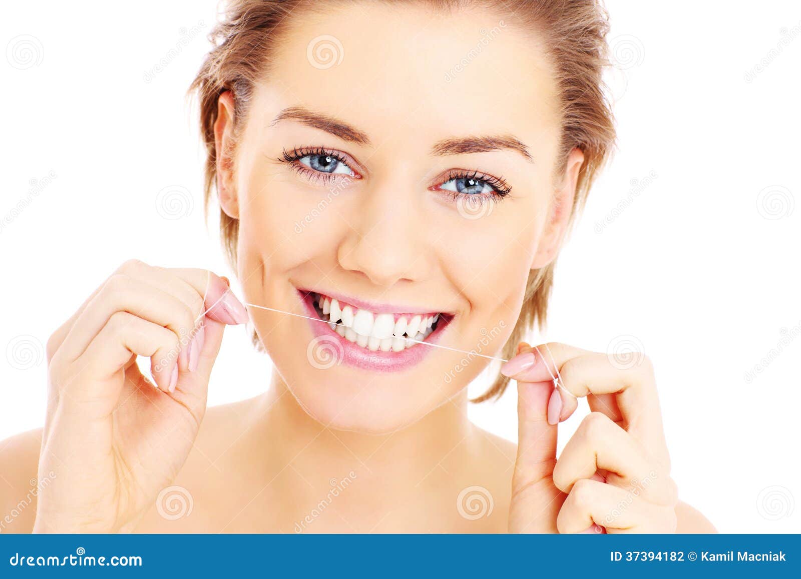 teeth flossing