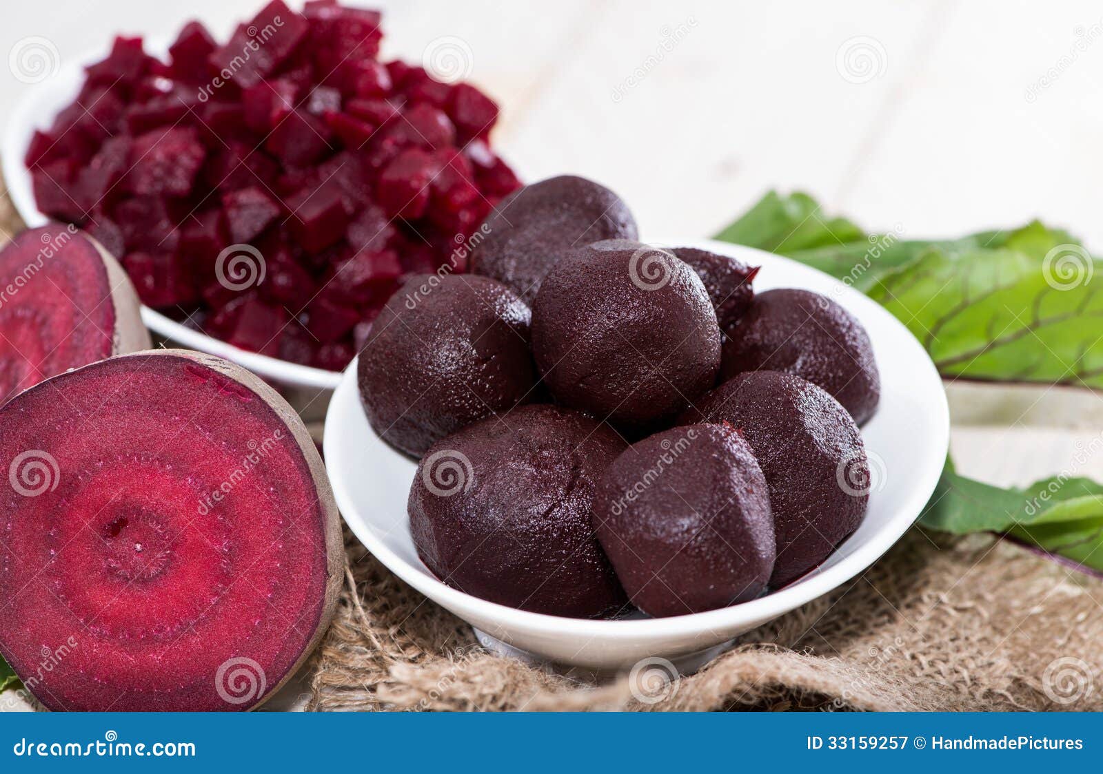 Teil in Essig Eingelegte Rote-Bete-Wurzeln Stockbild - Bild von frische ... Teil in Essig Eingelegte Rote-Bete-Wurzeln Stockbild - Bild von frische ...