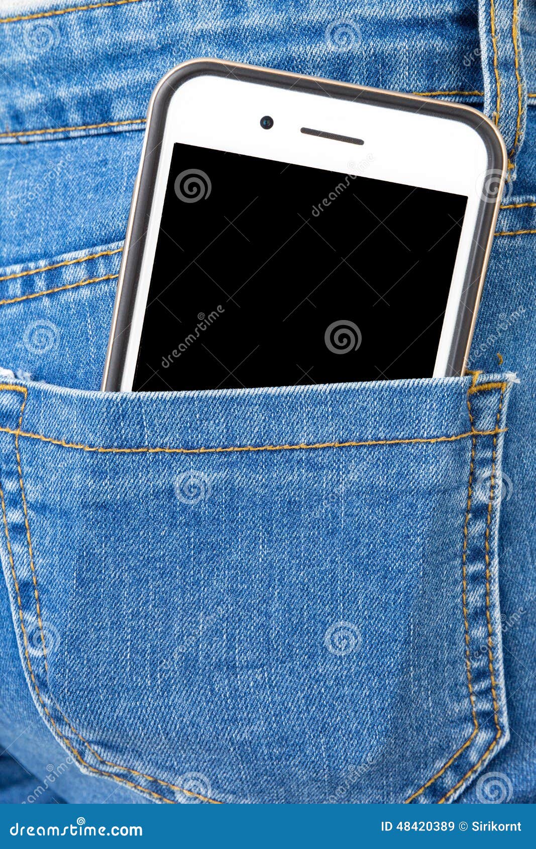 https://thumbs.dreamstime.com/z/tel%C3%A9fono-celular-en-el-bolsillo-trasero-de-los-vaqueros-de-la-muchacha-48420389.jpg