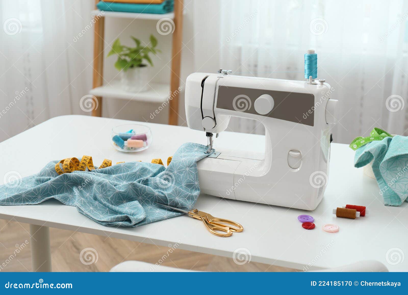 Máquinas de coser y accesorios
