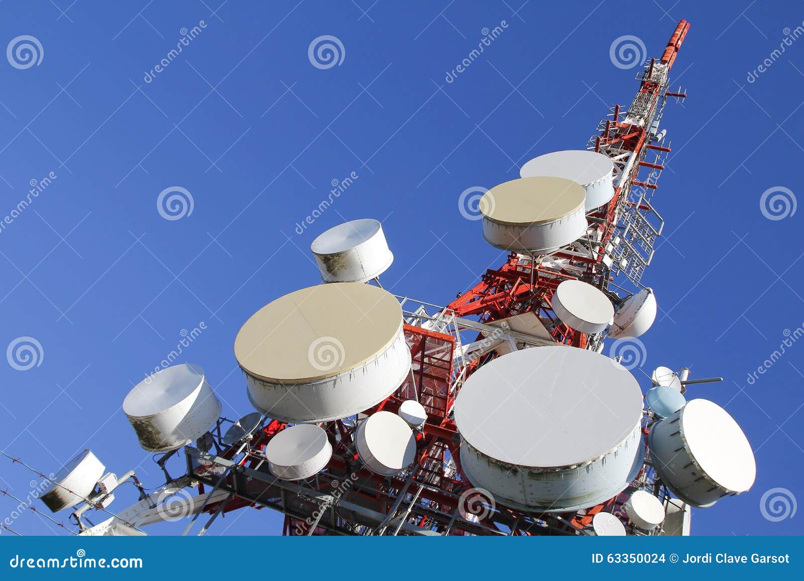 telecommunications tower