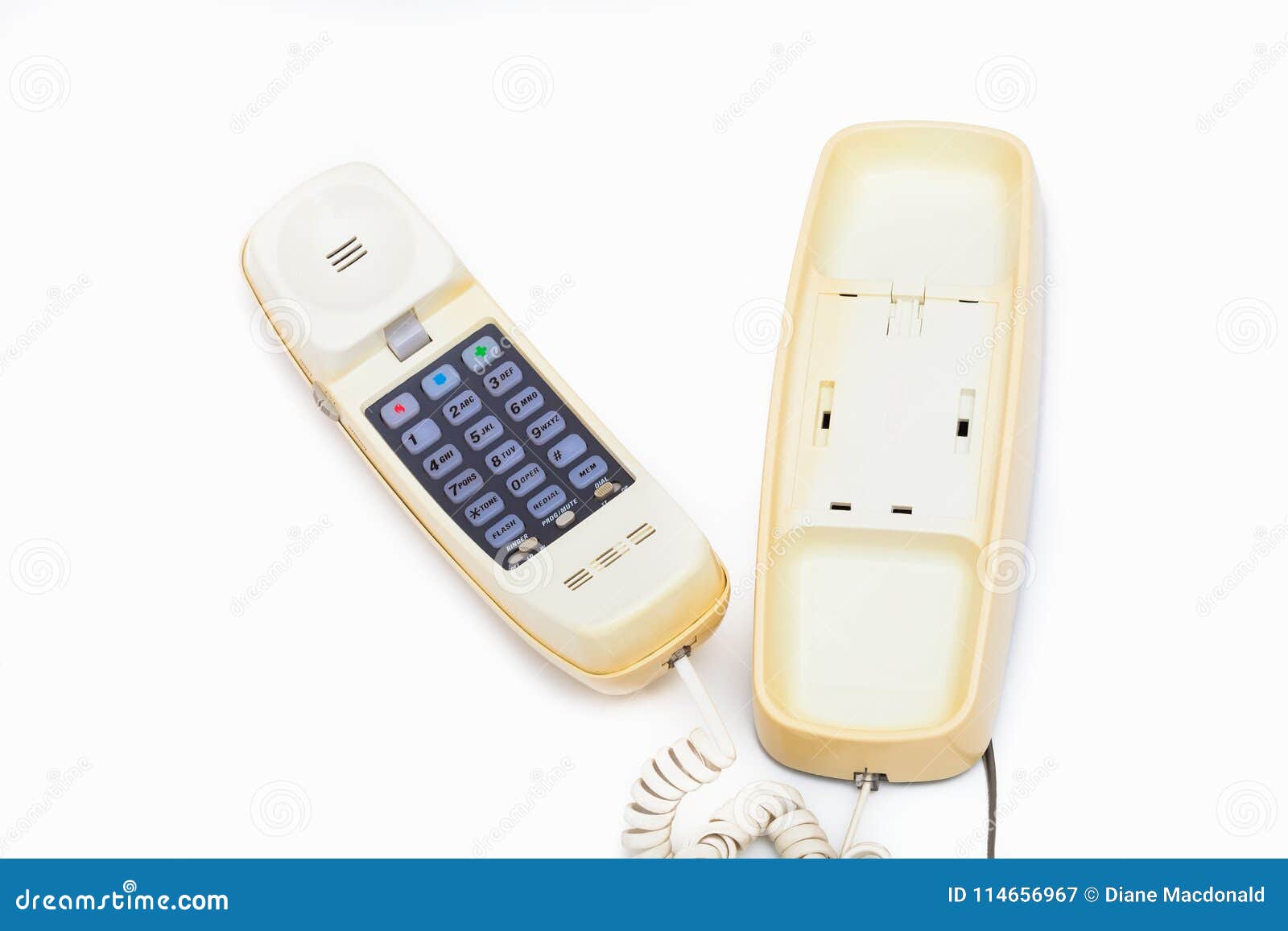 Telefone Celular Retro Usado Velho Da Pilha Isolado No Branco Imagem de  Stock - Imagem de falar, contato: 128105387