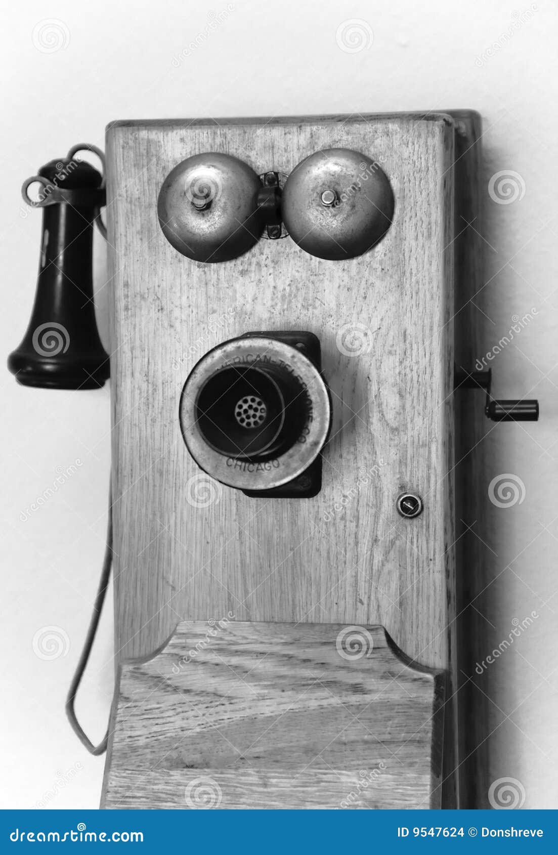 Telefono antico fotografia stock. Immagine di antico, parli 9547624