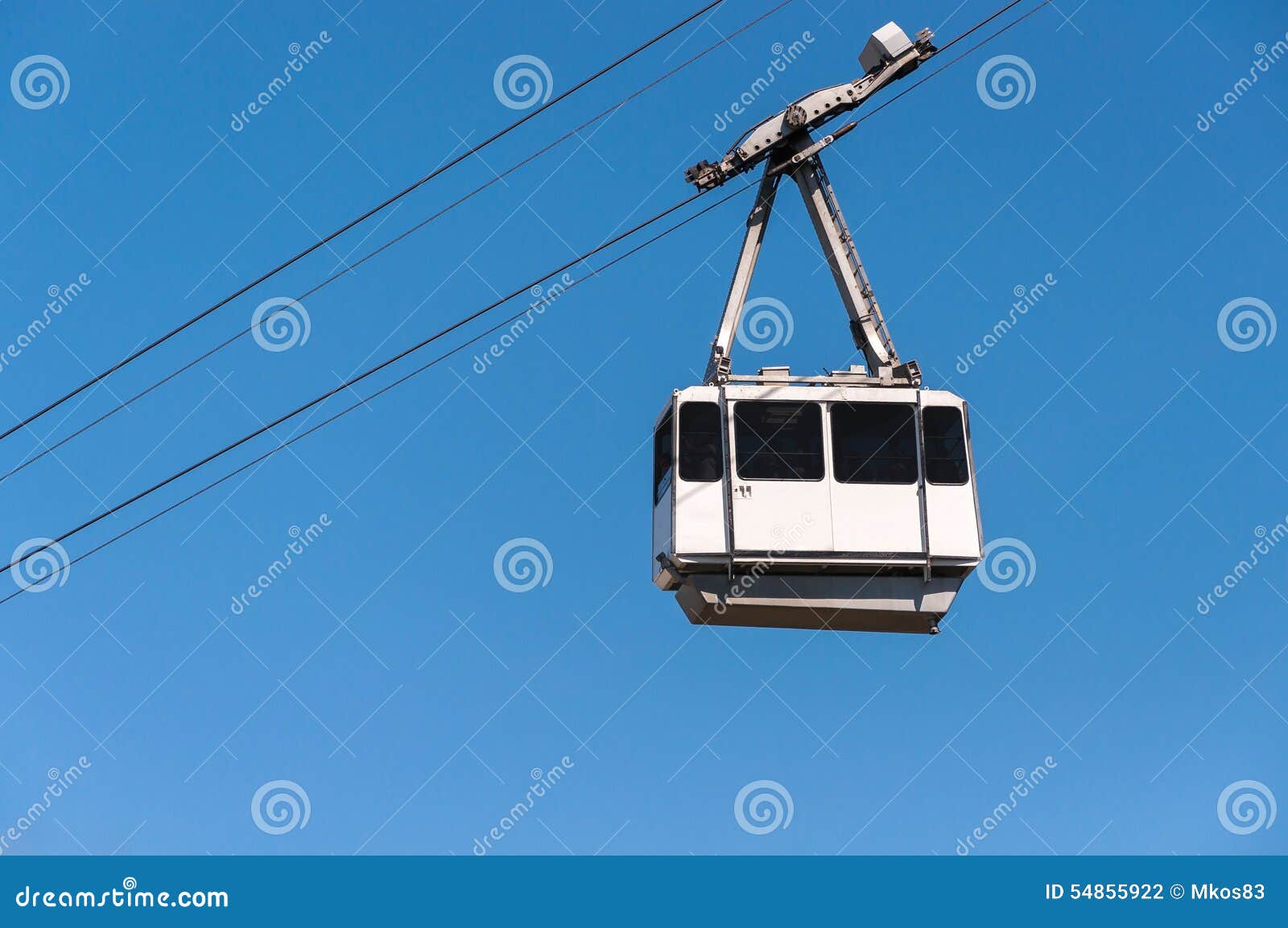 Teleférico en la ciudad de Gibraltar cerca del top de la roca de Gibraltar