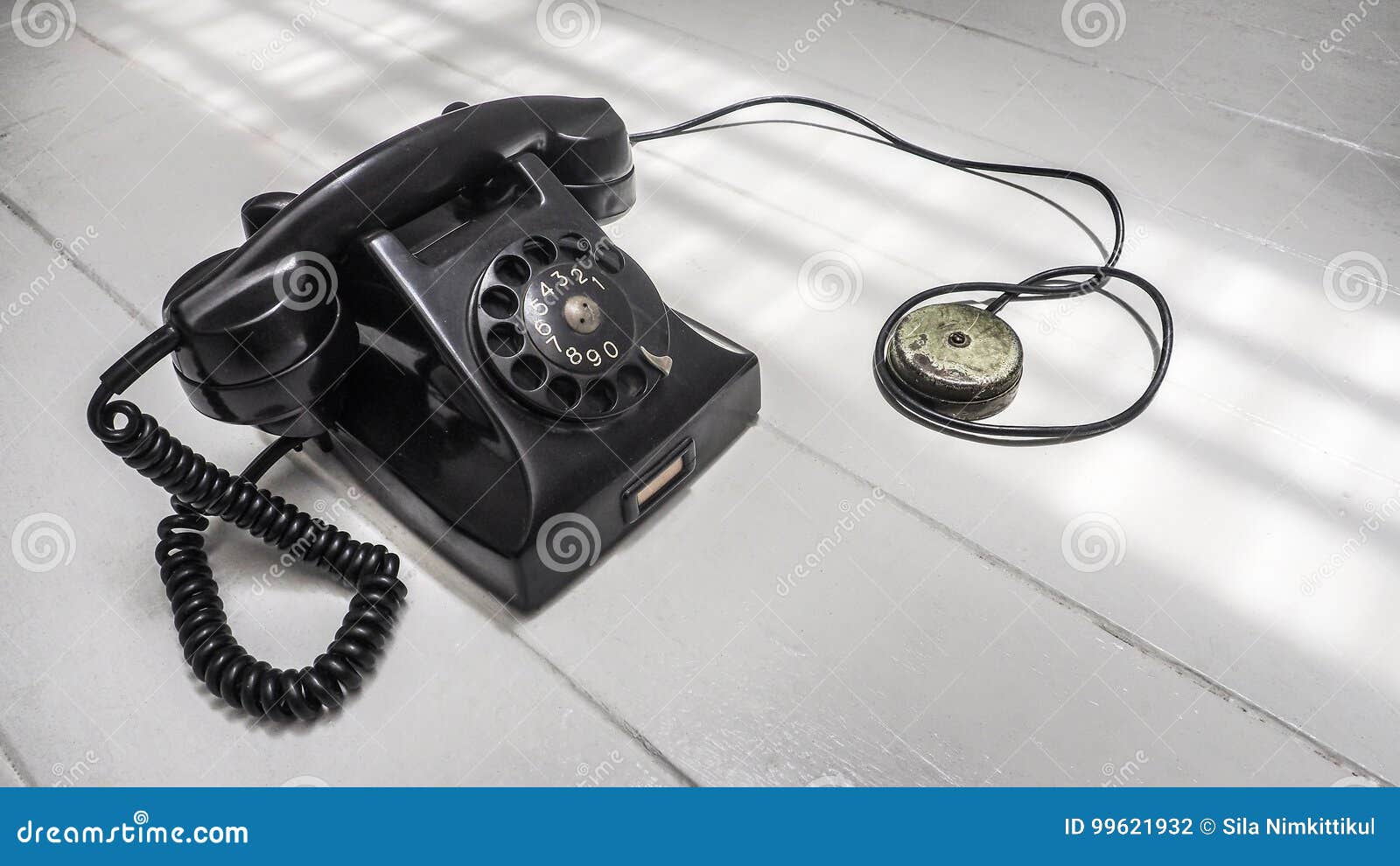 telephone set antique black color dial system communication
