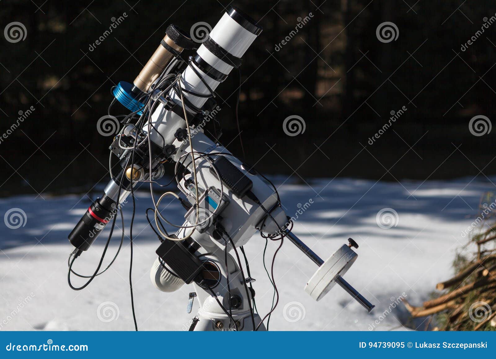 Telescopio Profesional De La Fotografía Astronómica Equipado De La