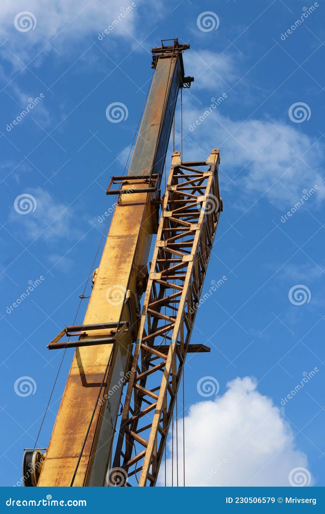vertaling Mis Geleend Telescopische Mast Elevator-kraan Stock Afbeelding - Image of hoog, werk:  230506579