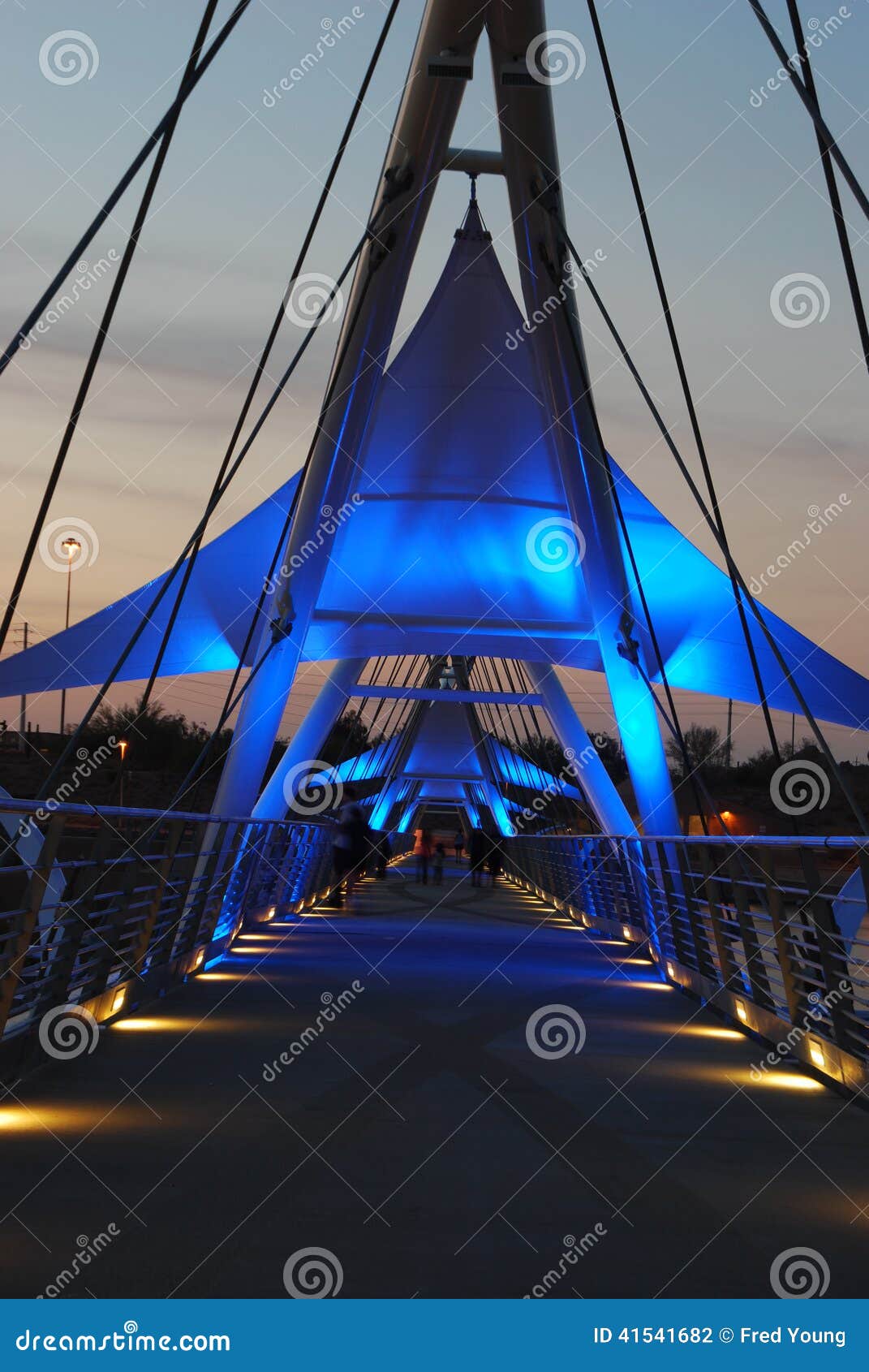 tempe arizona town lake pedestrian walkway