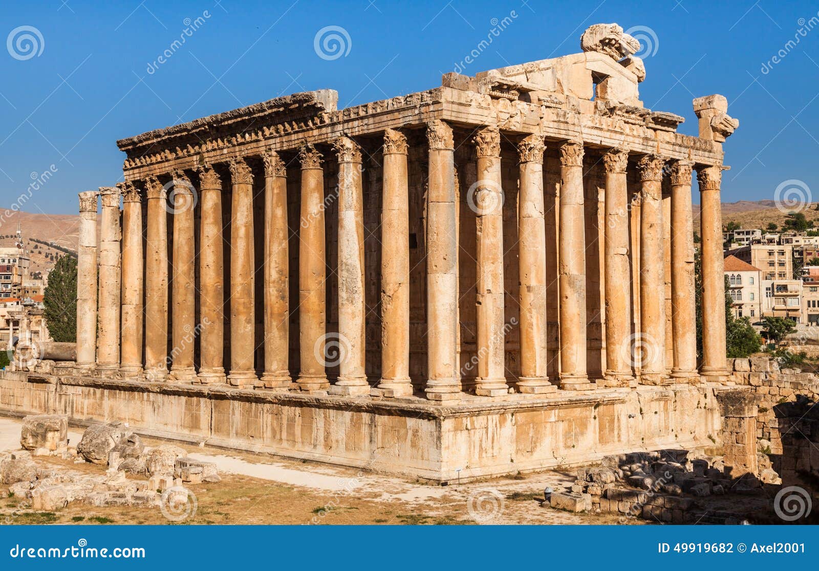 temple of bacchus in baalbek ancient roman ruins, beqaa valley of lebanon