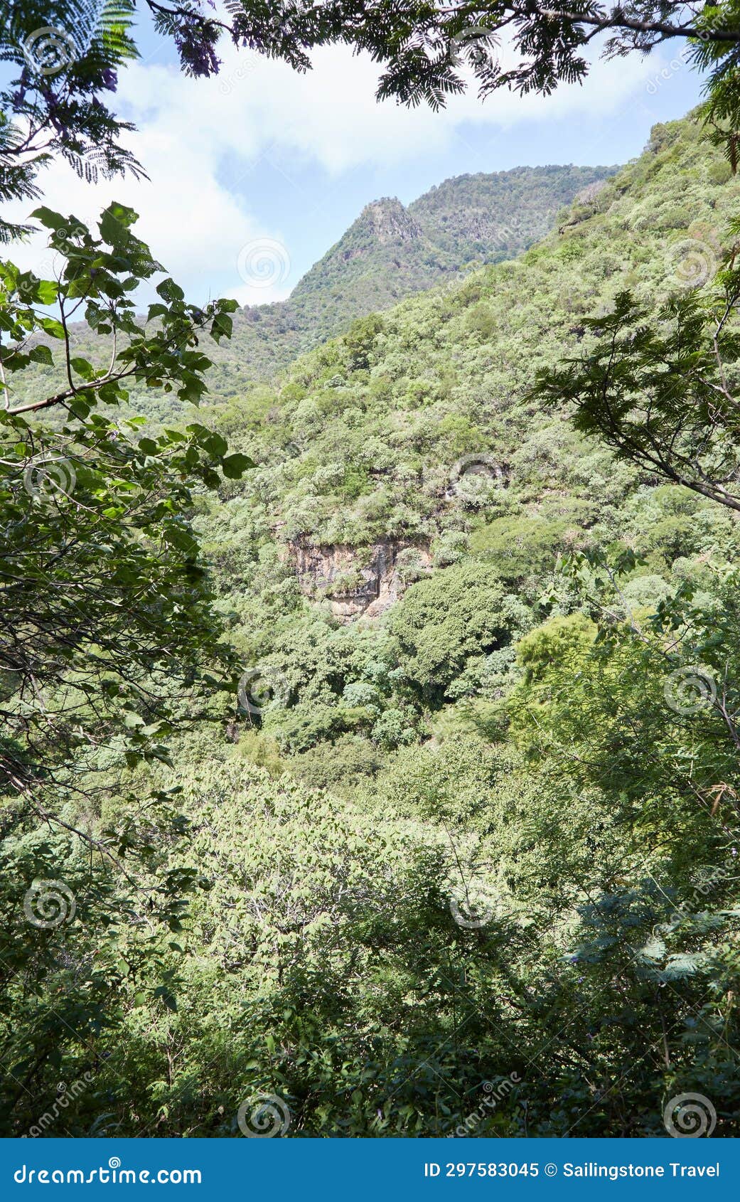 the temple complex of malinalco, built during the final days of the aztec empire