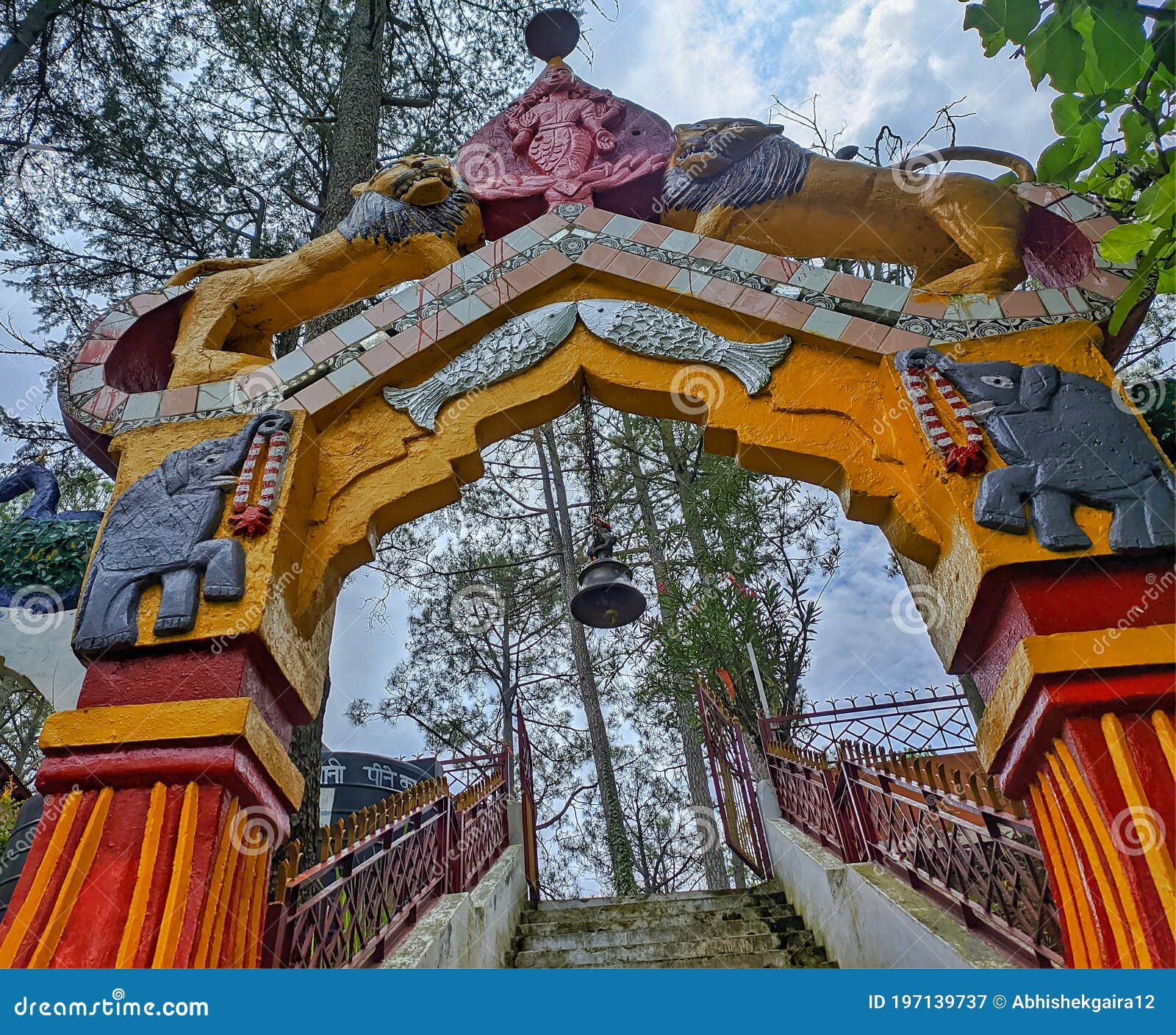 Temple Gate with Decorations Stock Image - Image of park, statue: 197139737