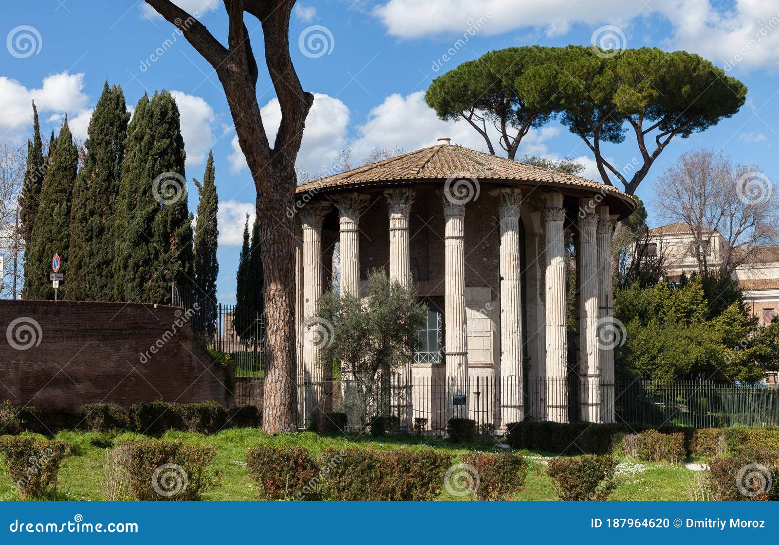 the temple of hercules victor hercules the winner tempio di ercole vincitore or hercules olivarius. roman round temple in piaz