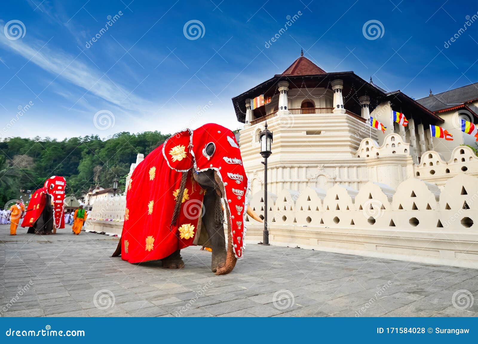 temple of the sacred tooth relic buddhist temple in the city of kandy, sri lanka, kandy
