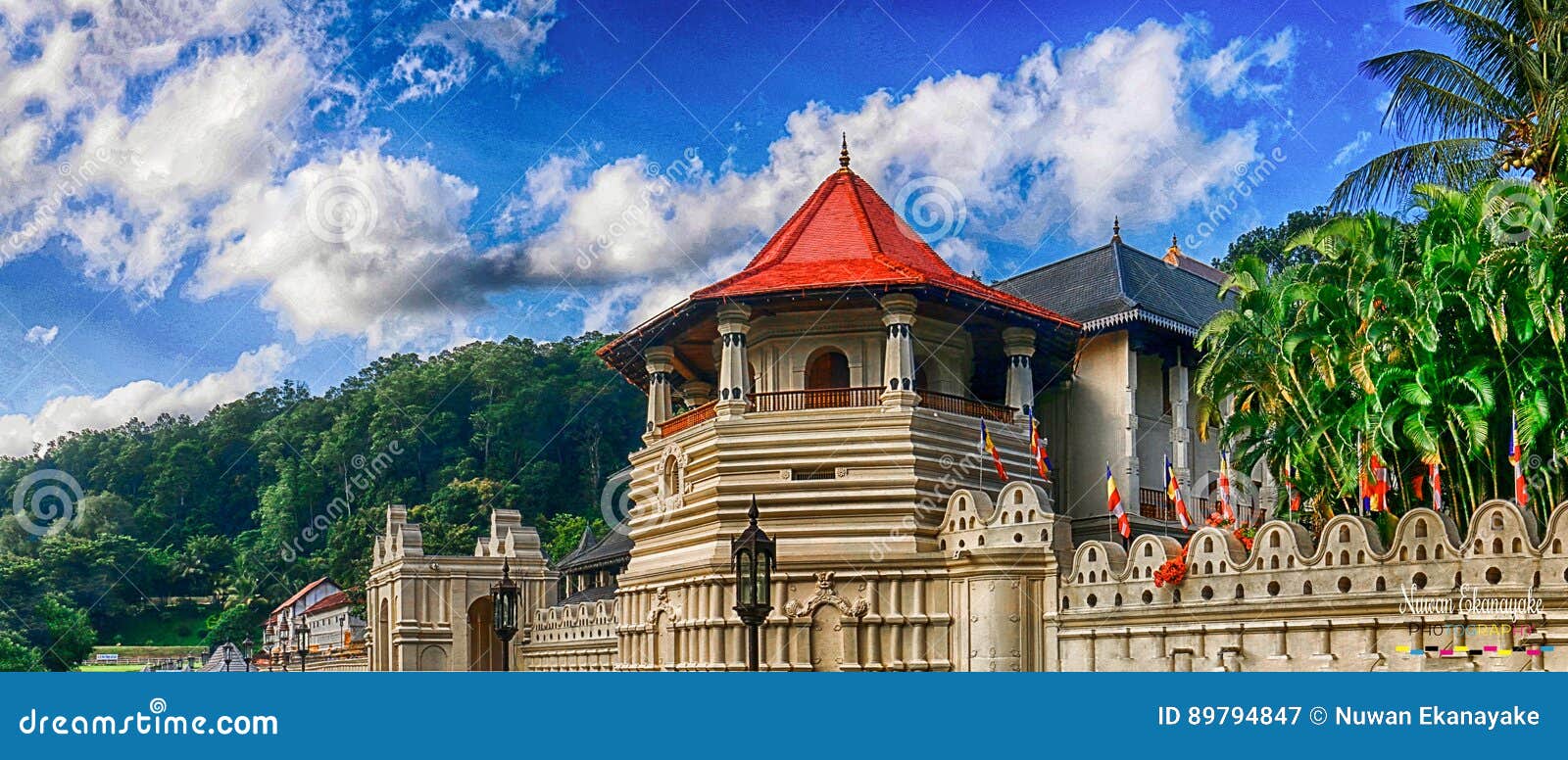 temple of the sacred tooth relic, kandy sri lanka