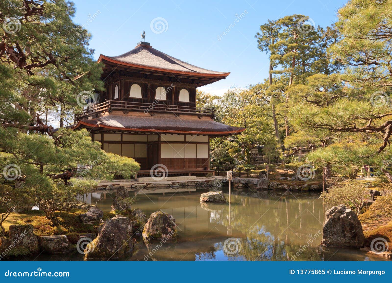 Una vista del templo de Ginkakuji en Kyoto, Japón