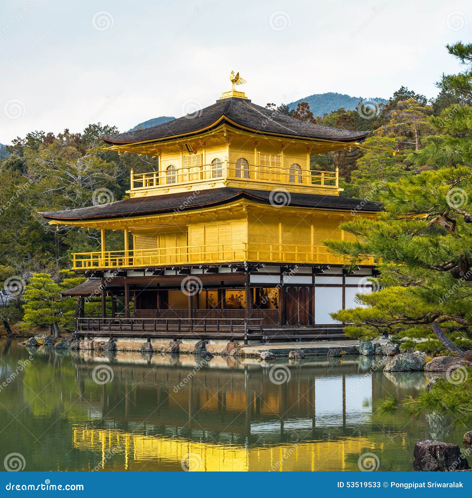 Templo De Kinkakuji O Pavilhao Dourado Em Kyoto Japao Imagem De Stock Imagem De Kyoto Pavilhao