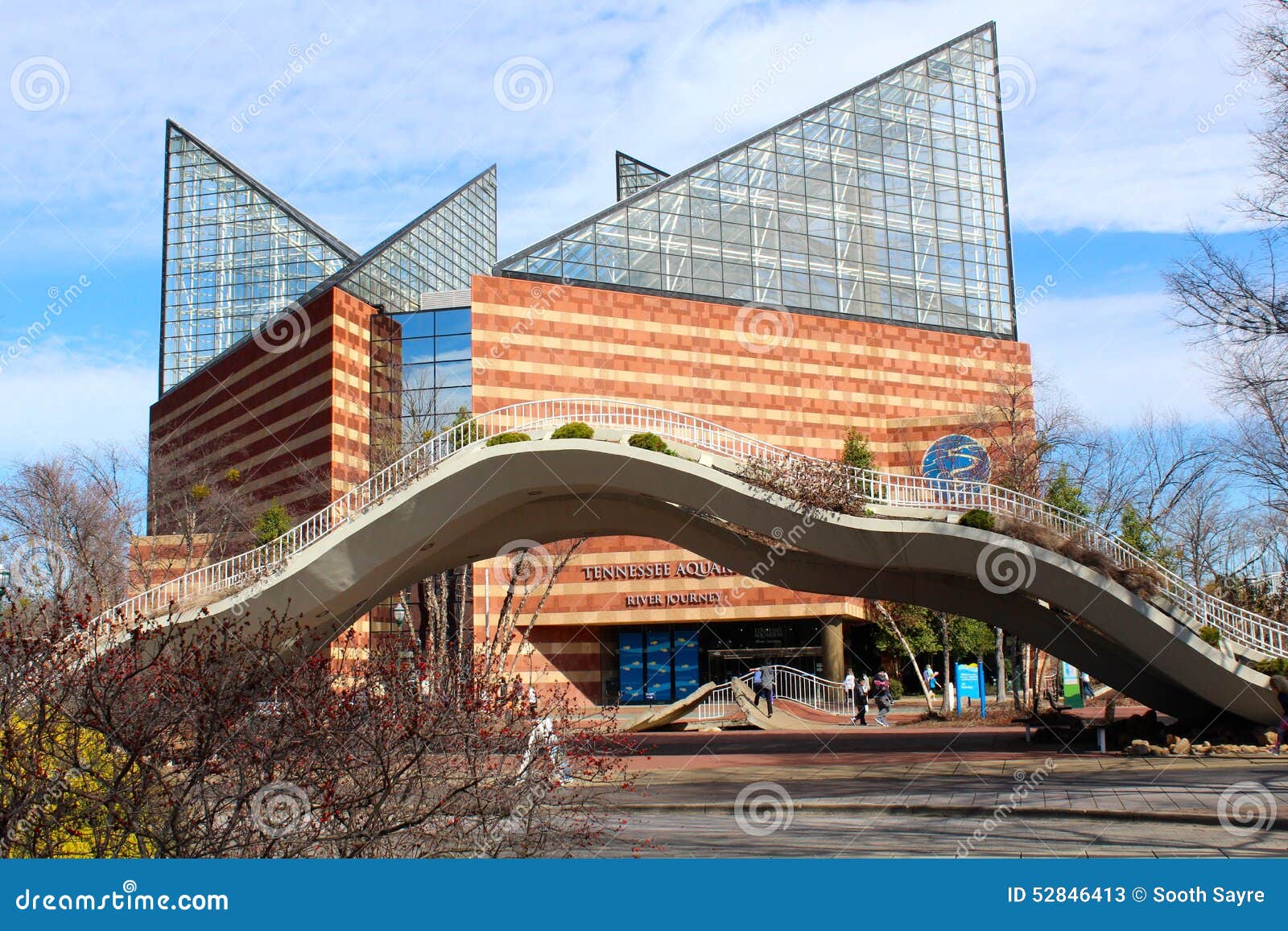 Tennessee Aquarium editorial stock photo. Image of chattanooga 52846413