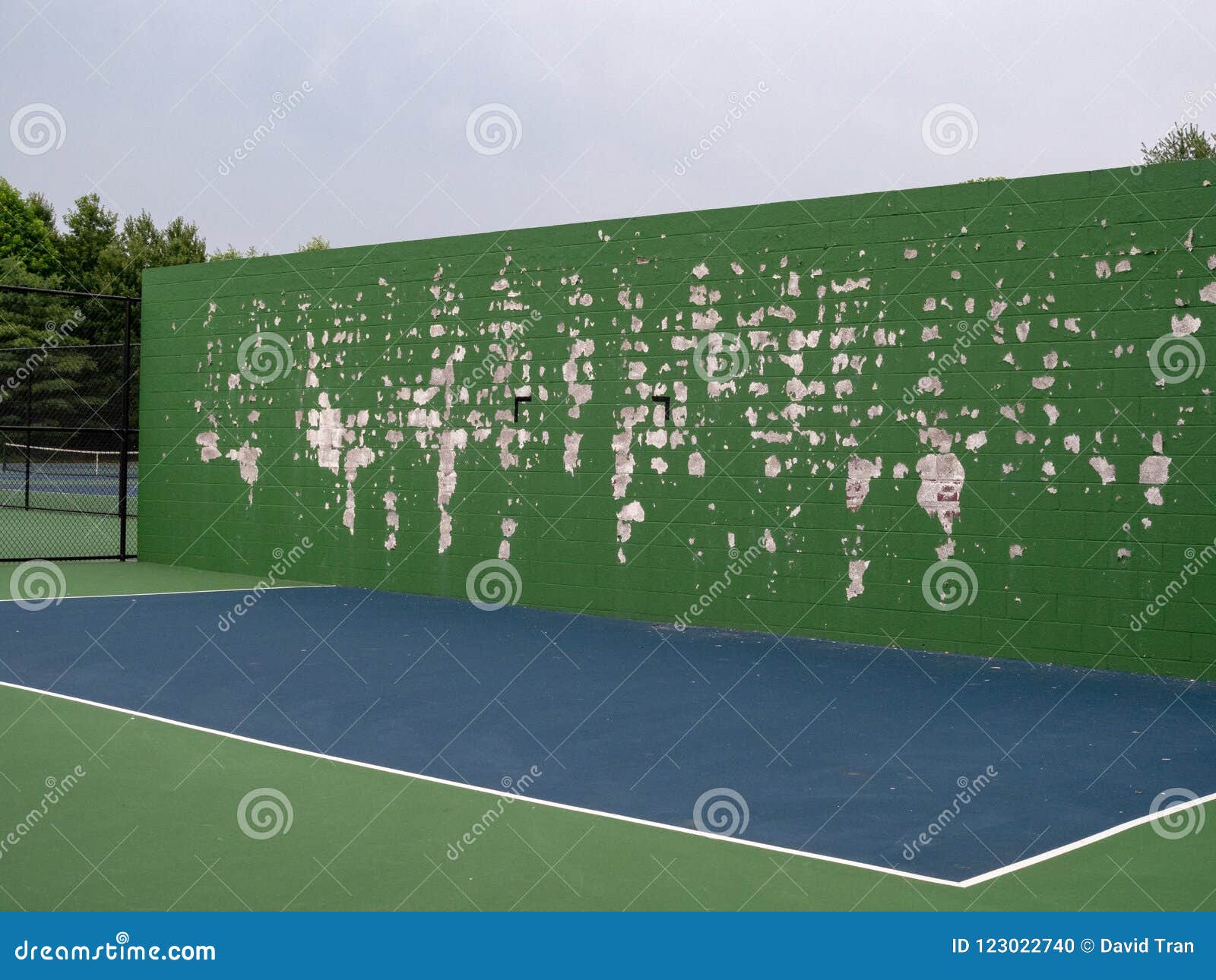 Теннисная стена. Стена для тенниса. Стена для тенниса Размеры. Стенка для тенниса каменная. Разметка на стене для большого тенниса.
