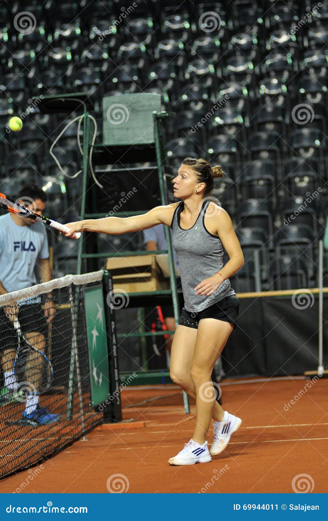 Tennis Player Simona Halep Training Before A Match Editorial Photo Image Of Match Court 69944011