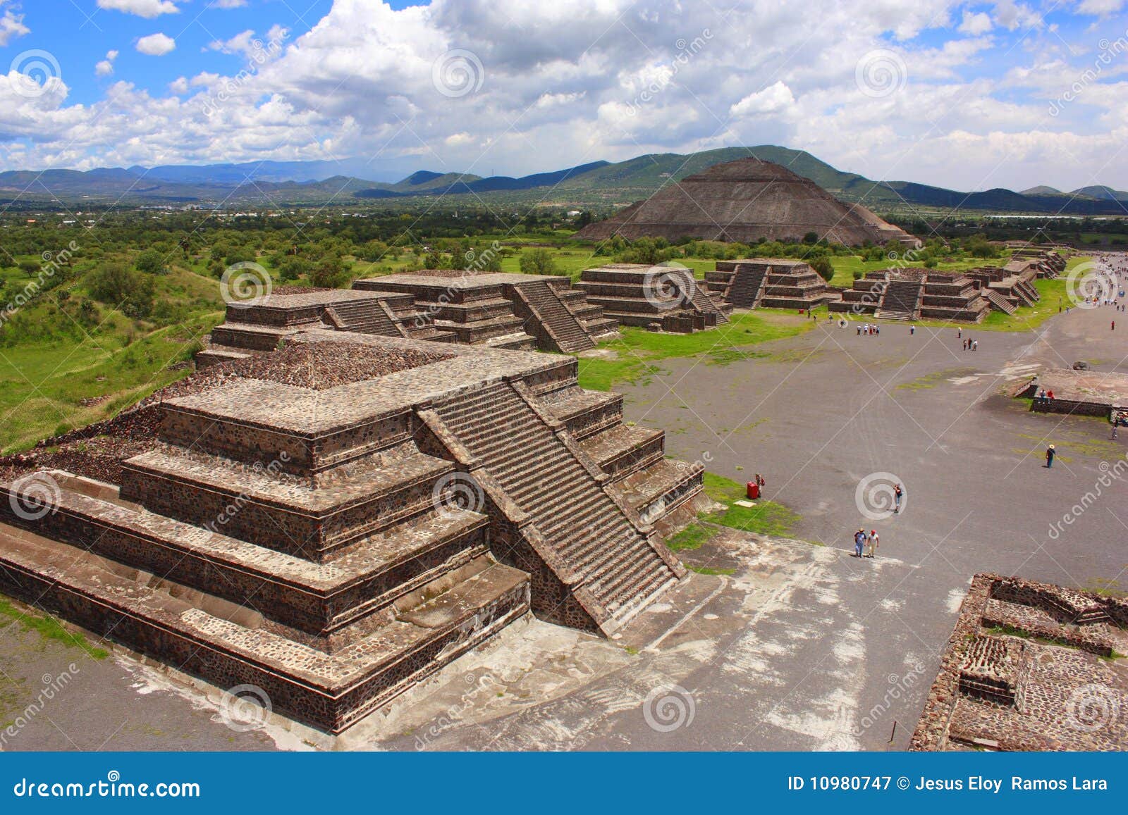 teotihuacan pyramids near mexico city ii