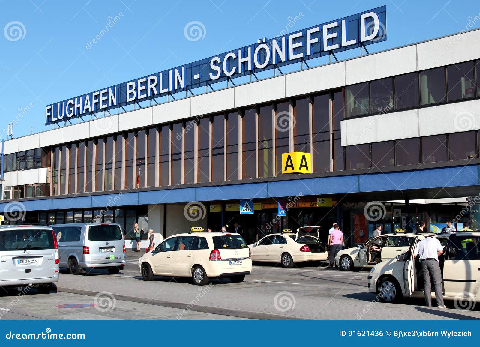 Terminal a Av Den BerlinSchoenefeld Flygplatsen Redaktionell Bild