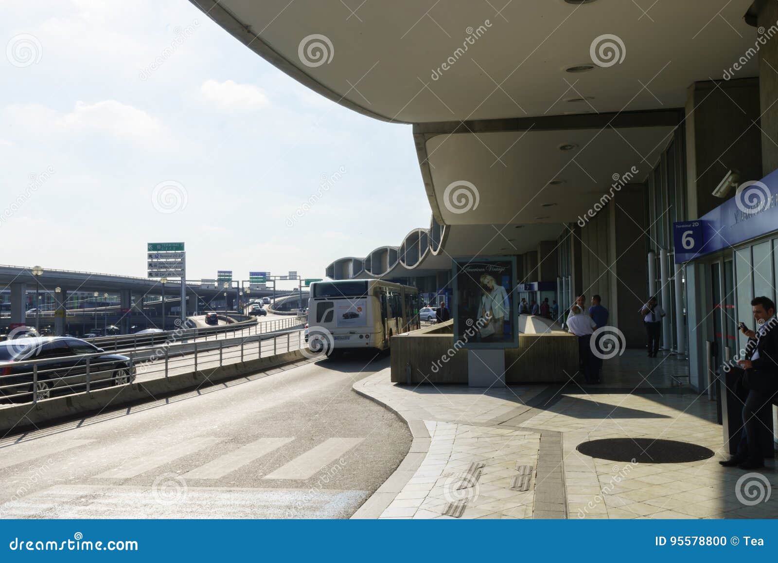 Terminal De Charles De Gaulle Airport Imagen editorial Imagen de