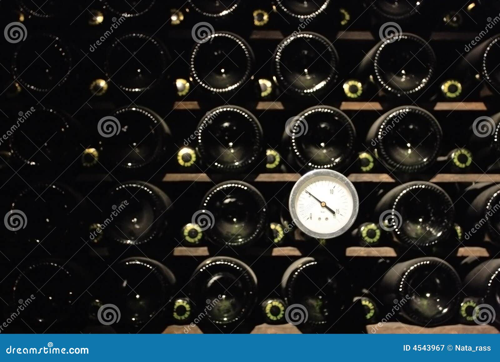 termometer in winecellar