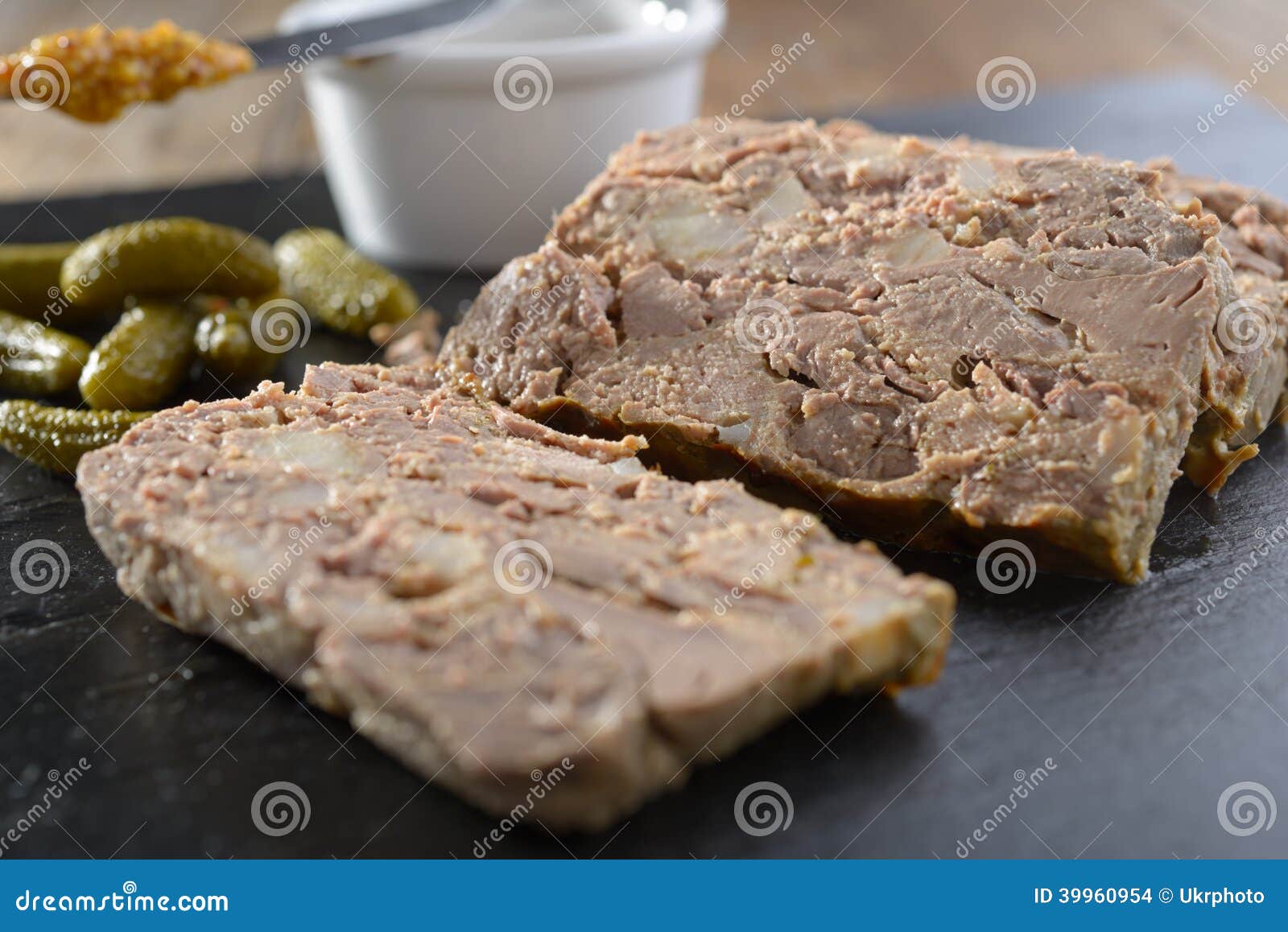 Terrine de foie de lapin photo stock. Image du ardoise 39960954
