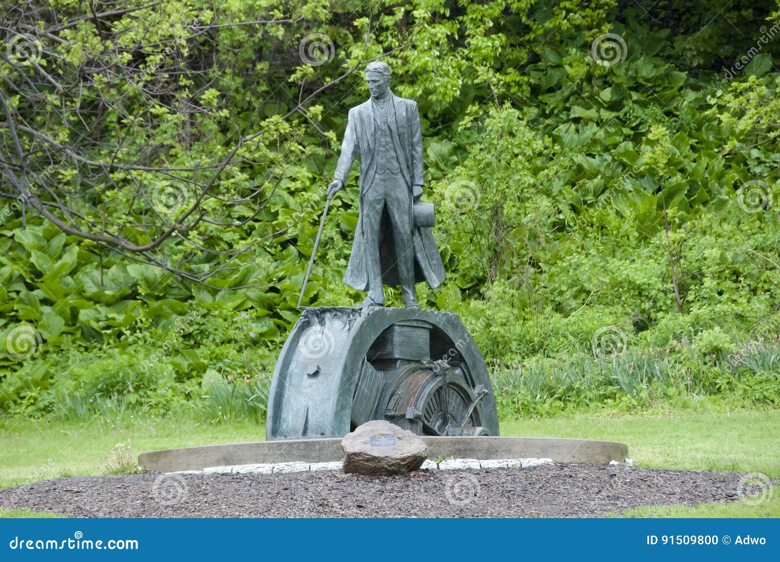 Tesla Monument Niagara Falls Canada Stock Photo Image of statue