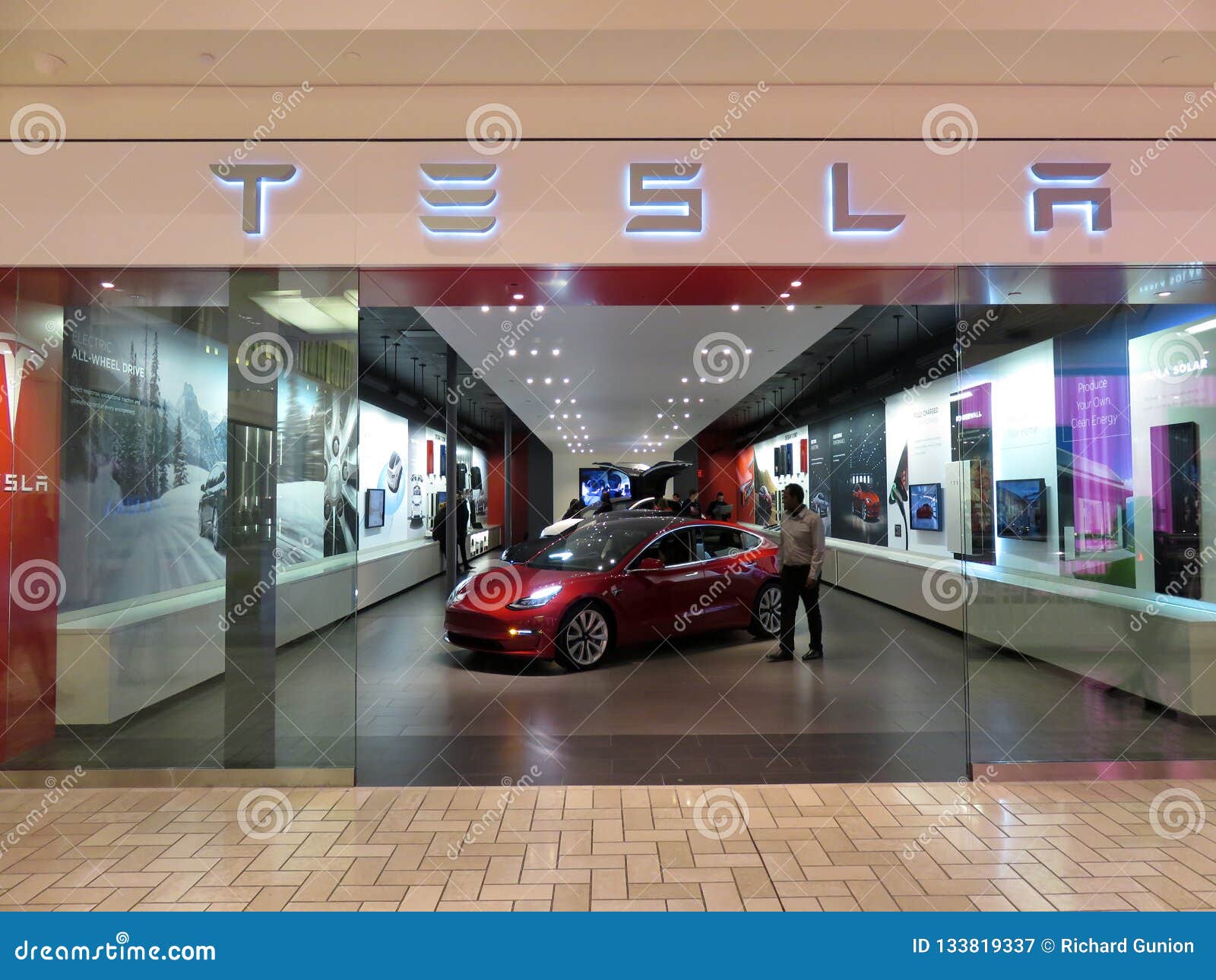 tesla-store-tesla-is-a-specialized-american-company-in-electric-cars