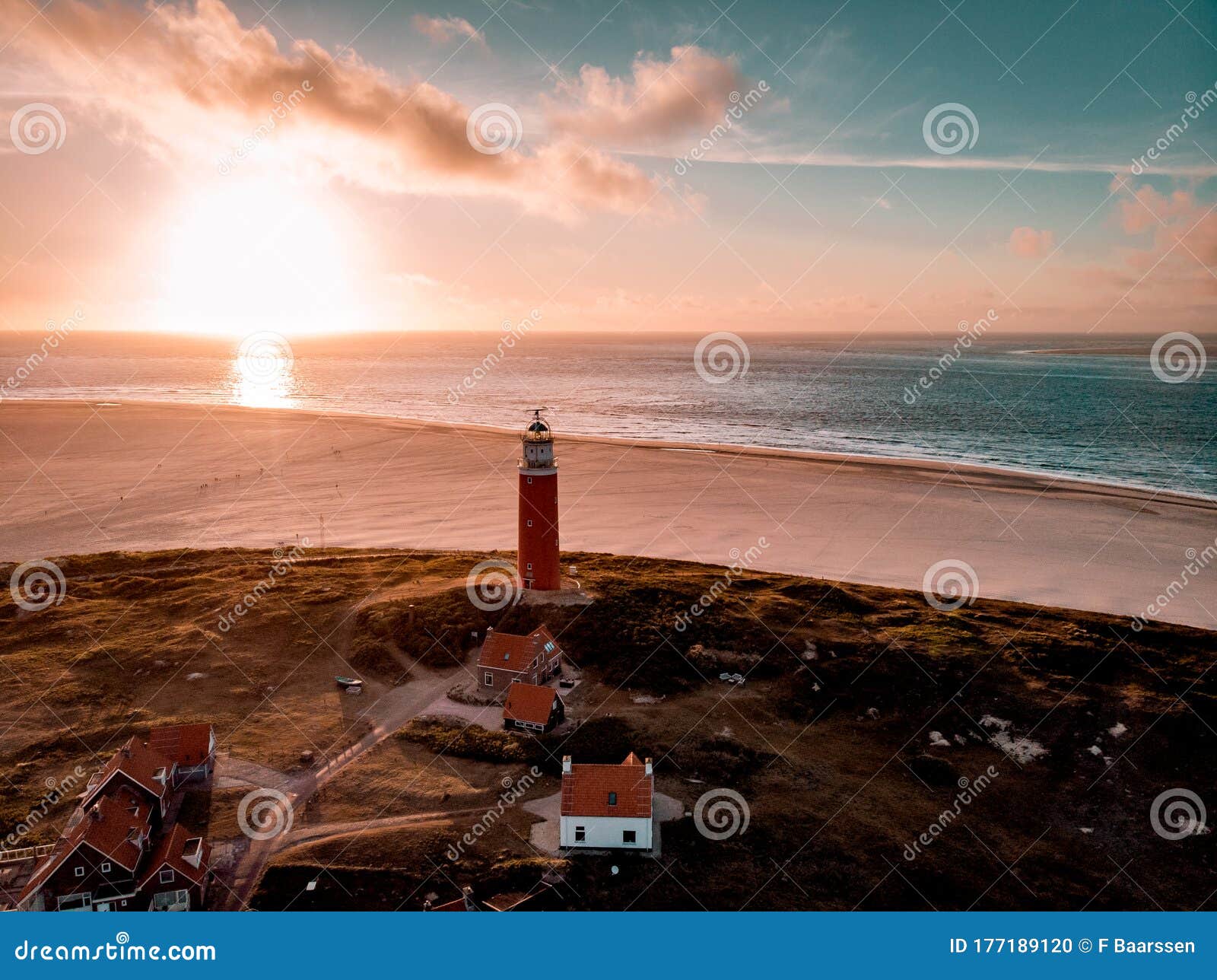 texel lighthouse during sunset netherlands dutch island texel