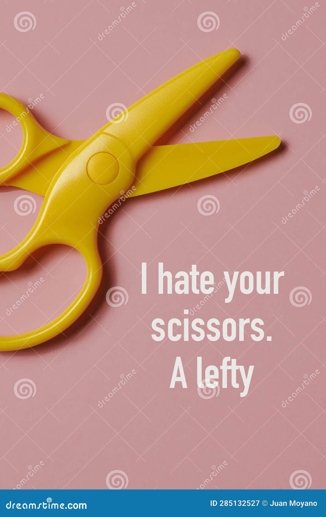 text i hate your scissors, a lefty