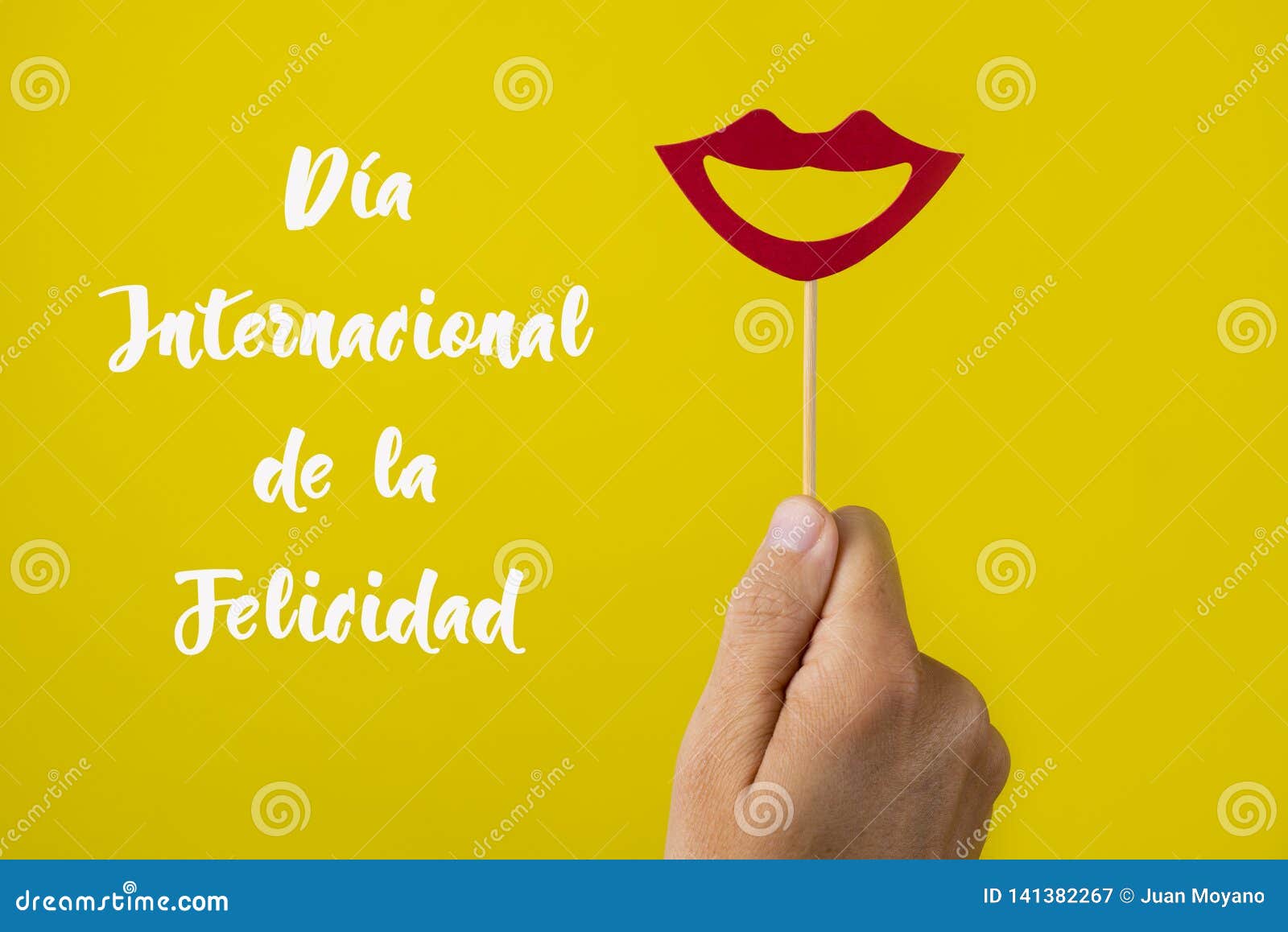 text international happiness day in spanish