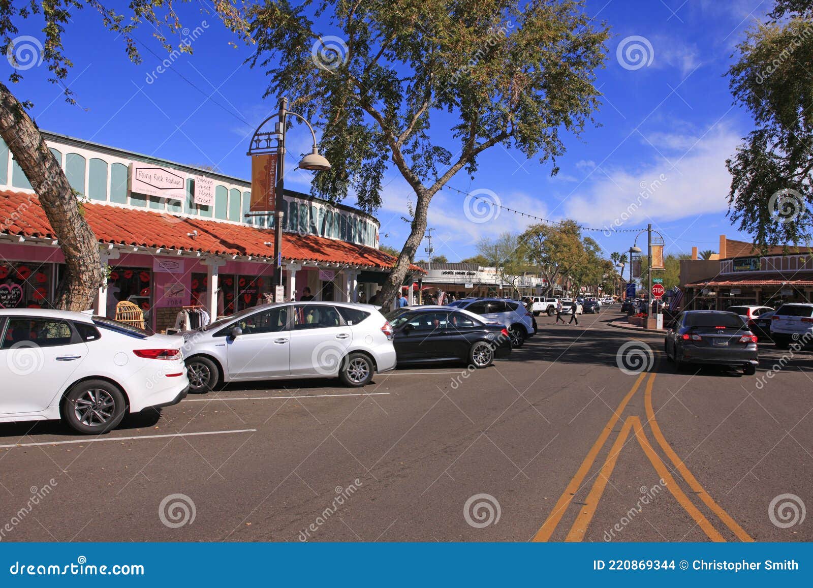 5th Ave Shopping District of Old Town Scottsdale AZ Editorial Stock Image -  Image of district, architecture: 220869344