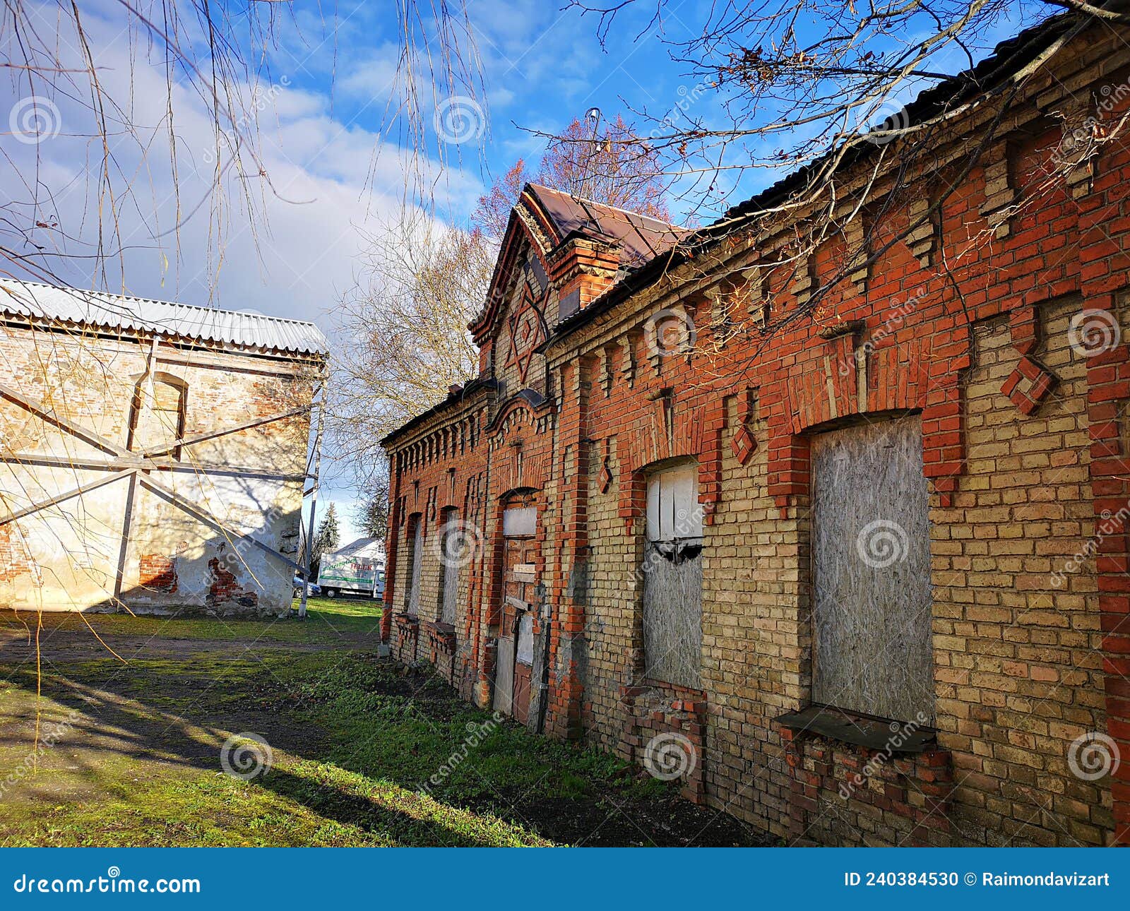 complex of three jewish synagogues in kalvarija lithuania