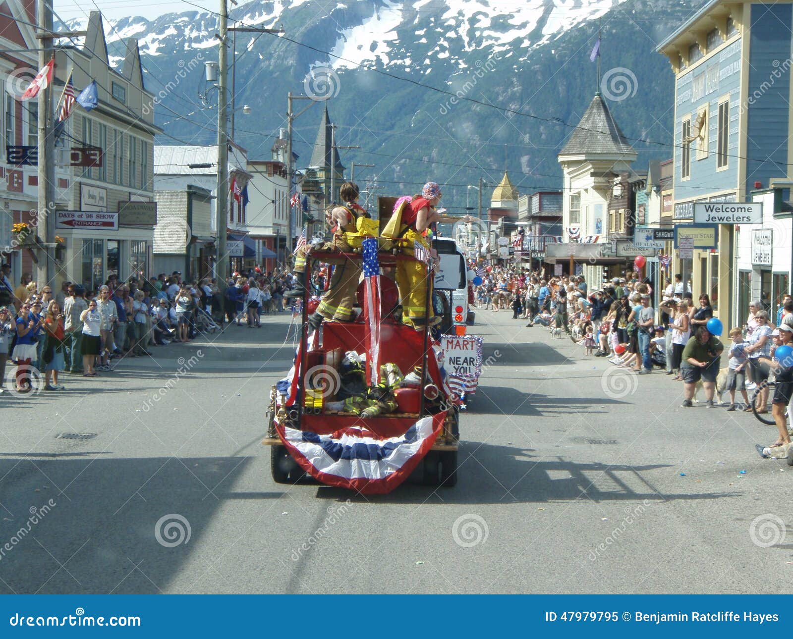4th of July Parade Skagway Alaska Editorial Image Image of hiking