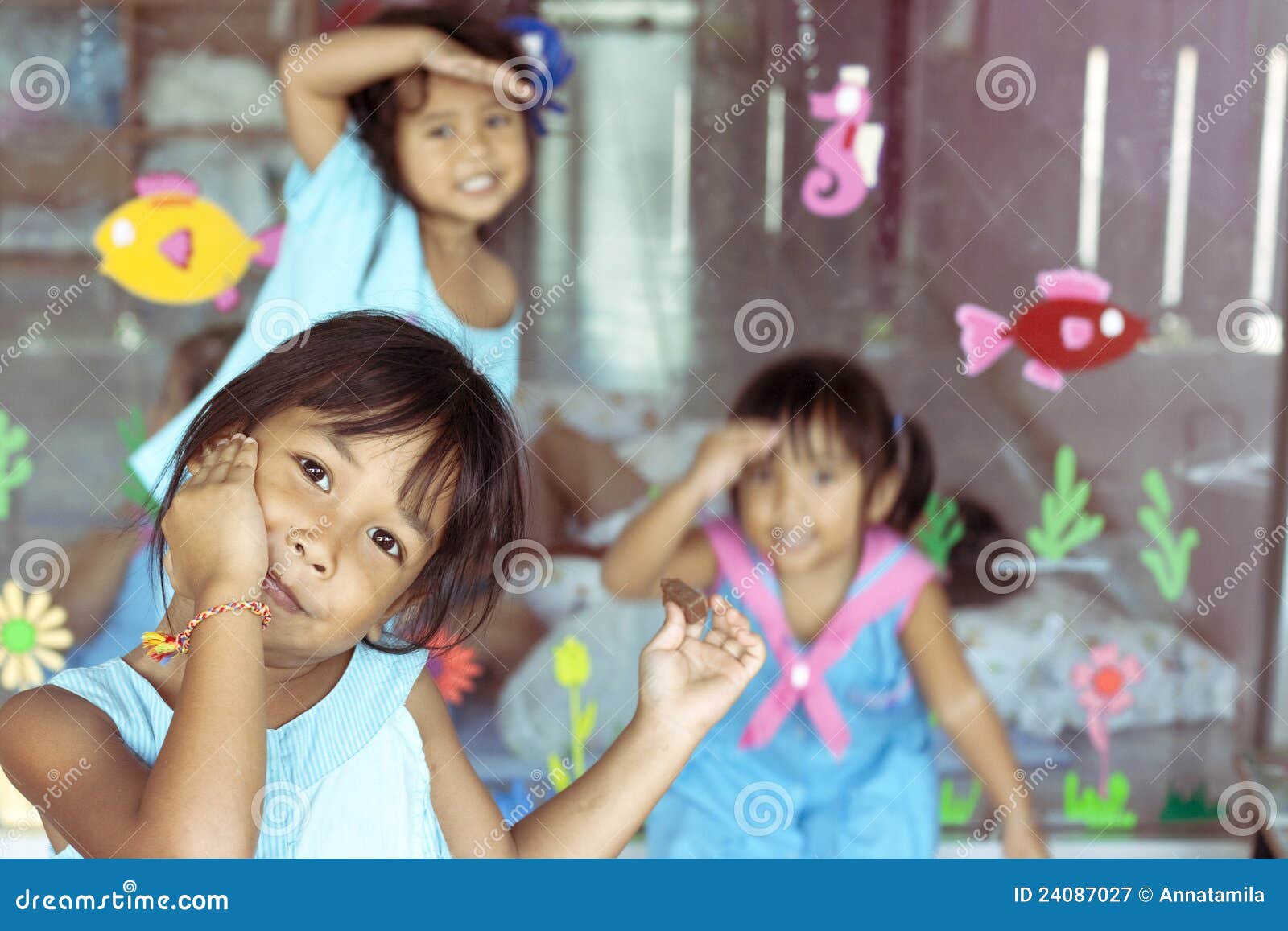 Юные тайцы. Тайские малыши девочки. Тайская девочка дети. Садик Тайцы. Тайланд детский сад.