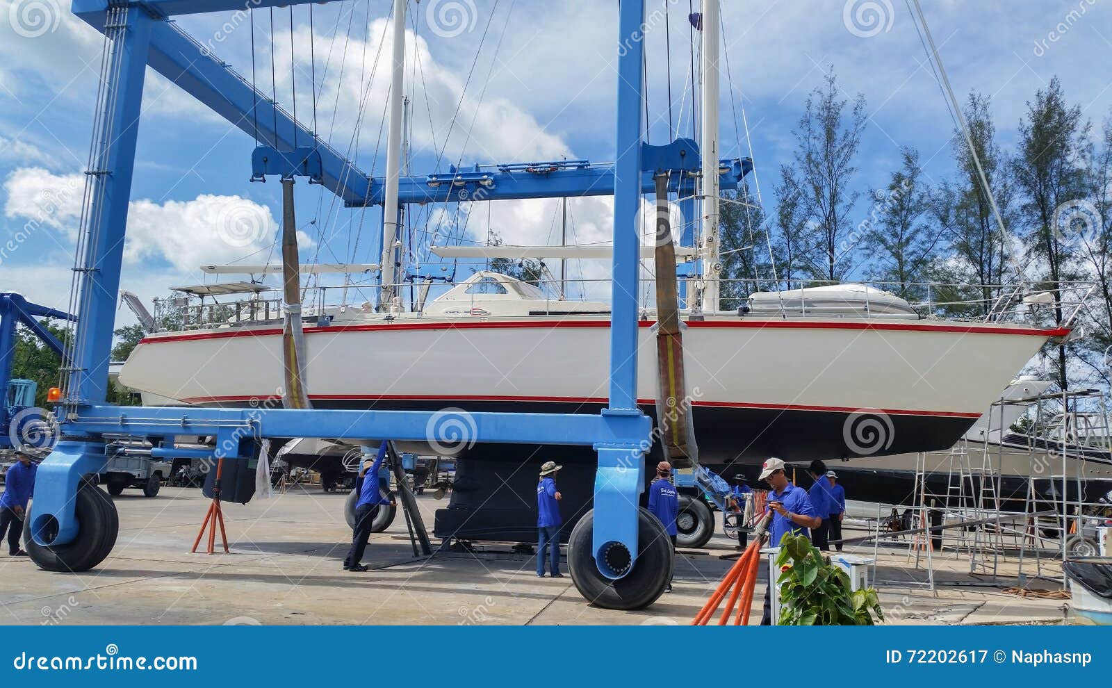 yacht repair in phuket