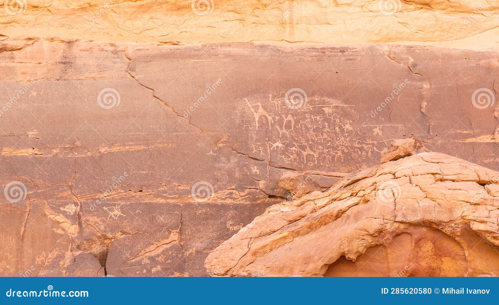 alameleh inscriptions in jordan, middle east wadi rum desert