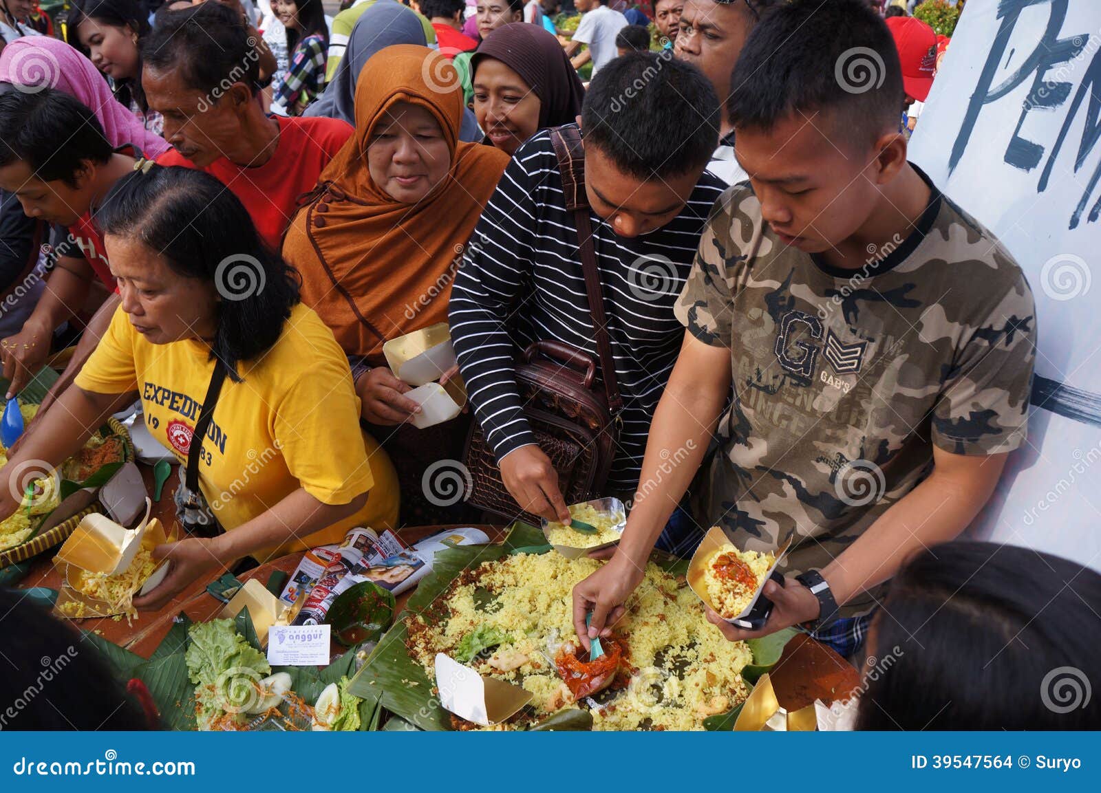 Thanksgiving editorial stock image. Image of food, eating - 39547564