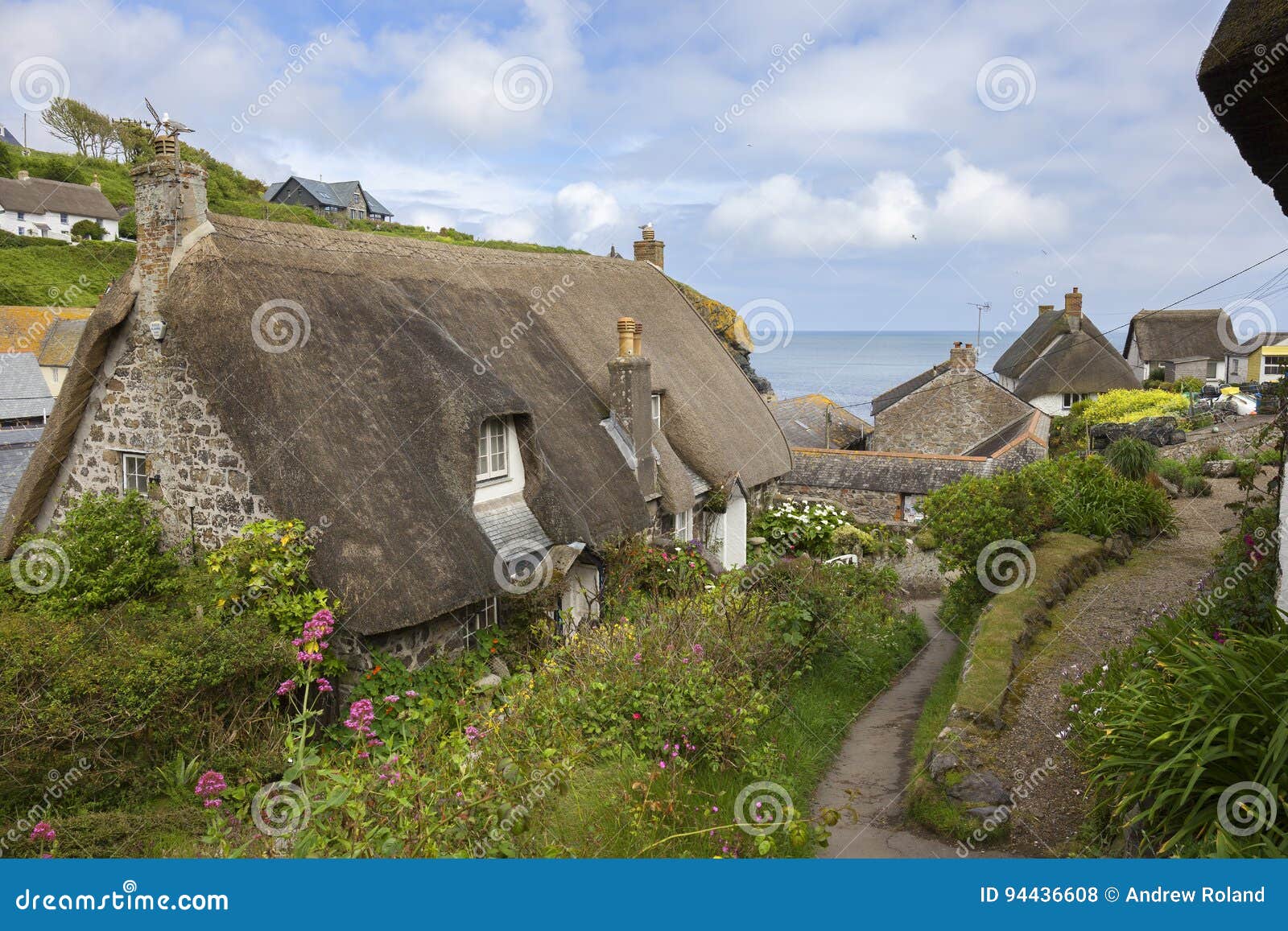 Thatched Cottages at Cadgwith Cove, Cornwall, England Stock Photo