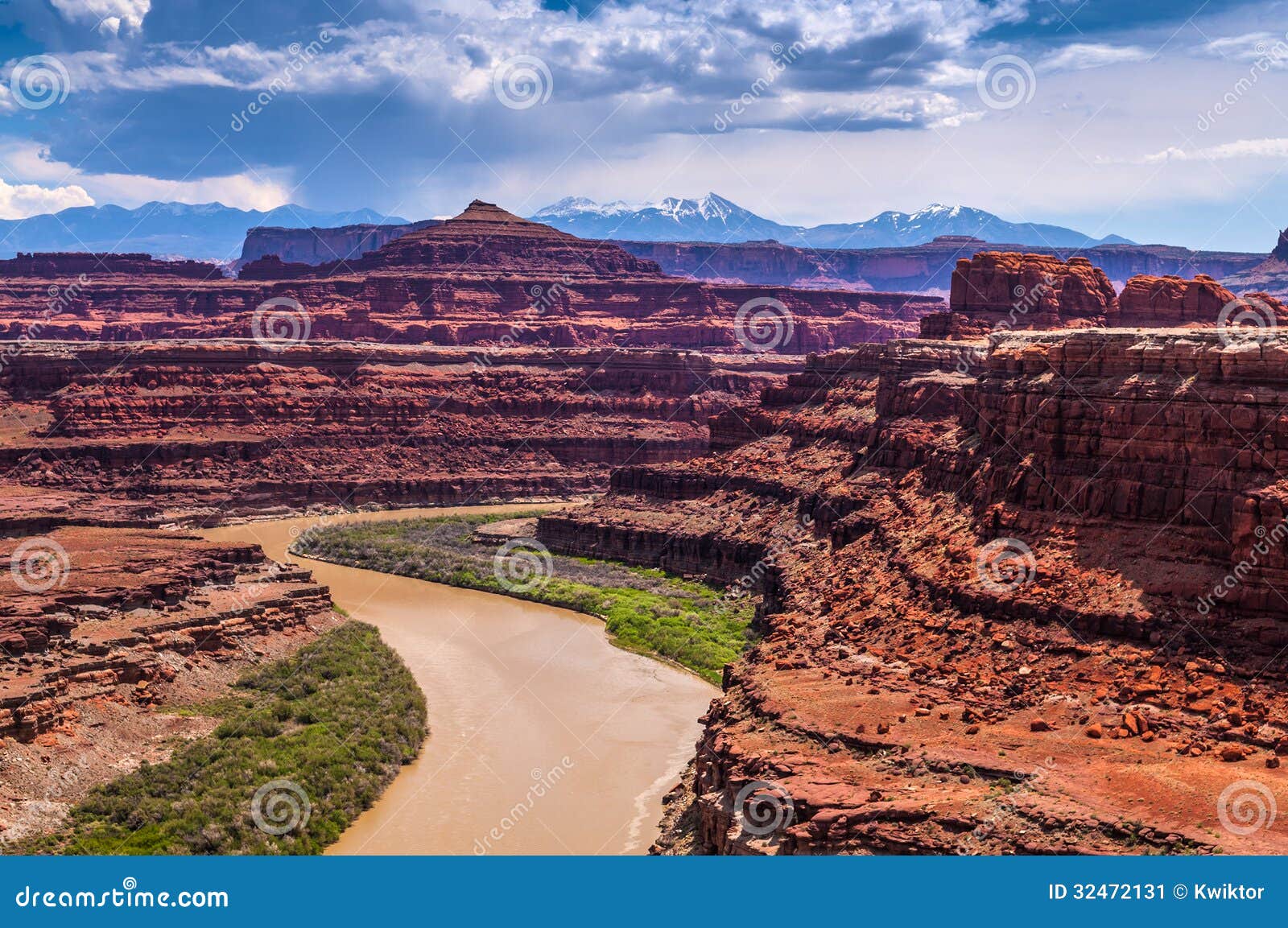 Thelma and Louise Also Known As Fossil Point. Stock Image - Image of point,  desert: 32472131