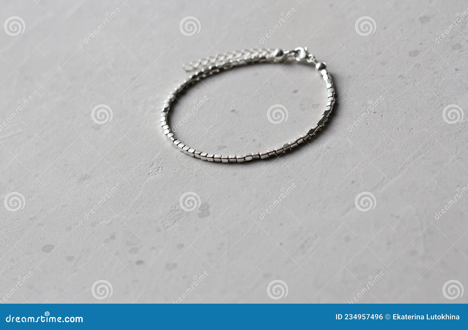 METAL BEAD BRACELET THIN LIGHT GREY METAL BEAD BRACELET THIN LIGHT GREY