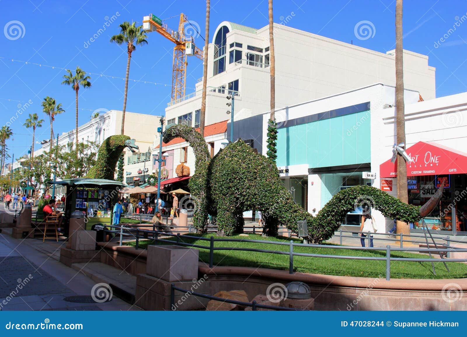 The Third Street Promenade of Santa Monica Editorial Stock Image ...