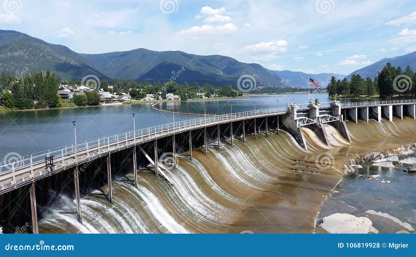 Thompson Falls Montana foto de archivo. Imagen de levantamiento 106819928