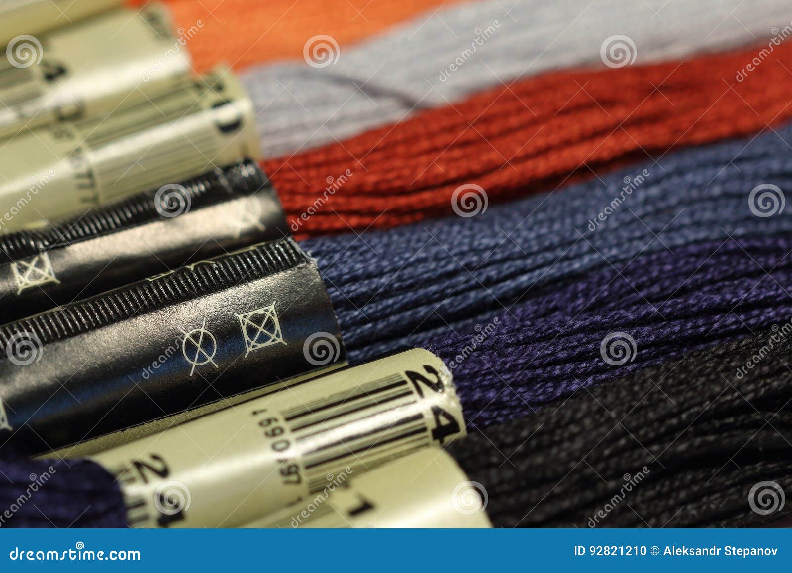 Tumble dry symbol hi-res stock photography and images - Alamy