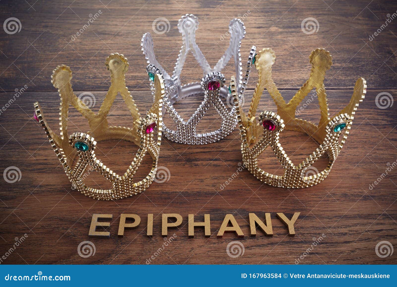 three crowns,  of tres reyes magos who come bringing gifts for the kids on epiphany